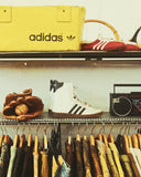 <p>VINTAGE SPORTSWEAR</p>