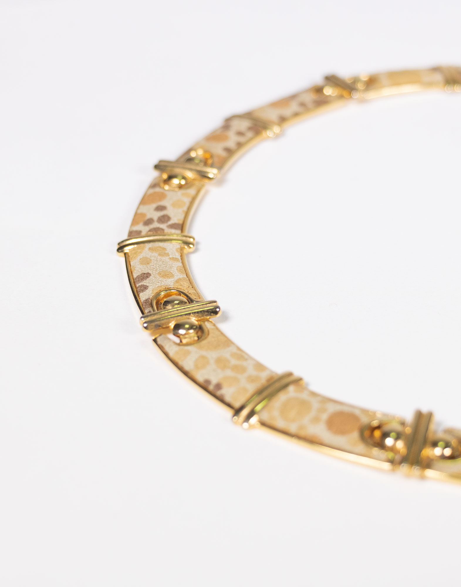 Vintage - Gold necklace