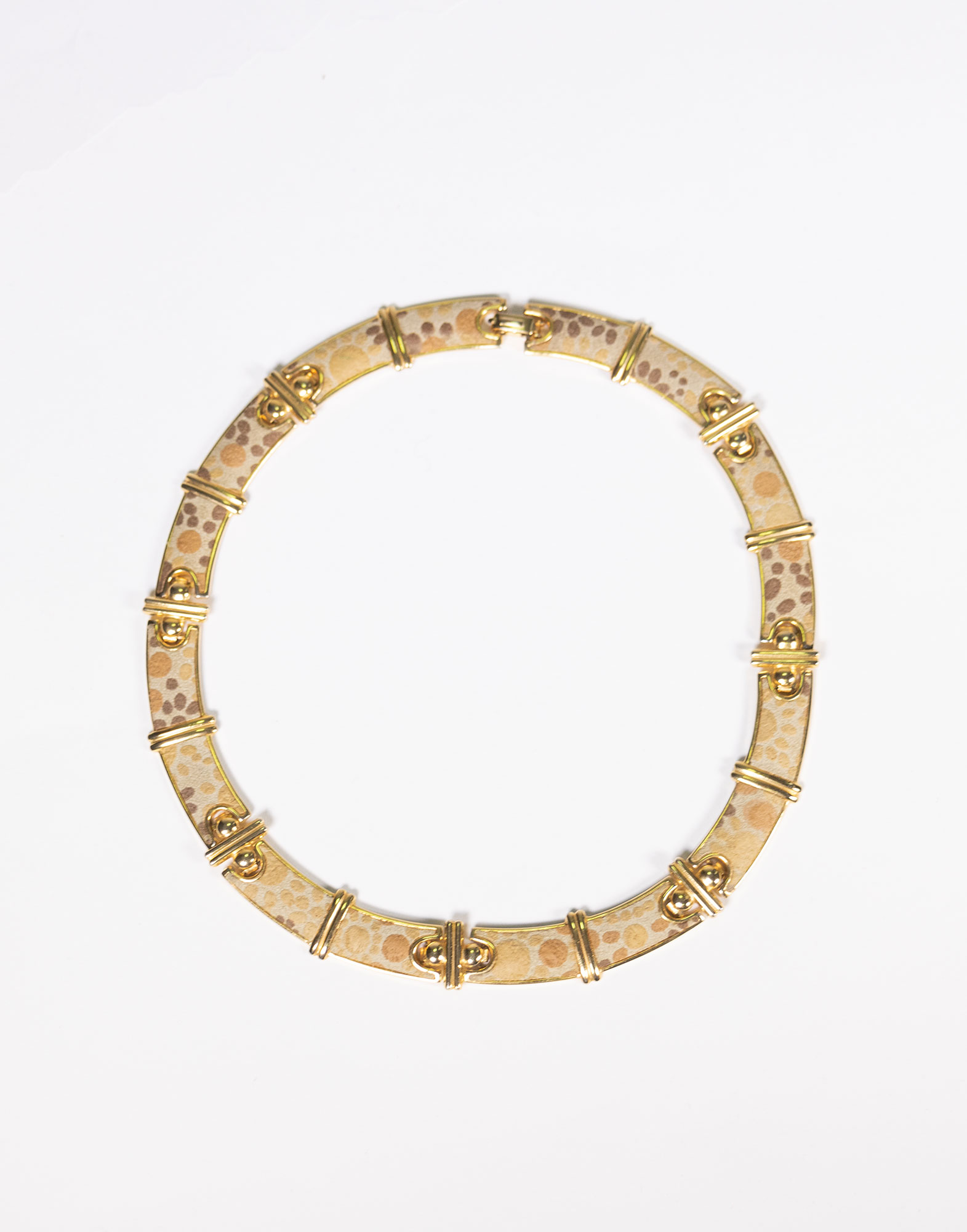 Vintage - Gold necklace