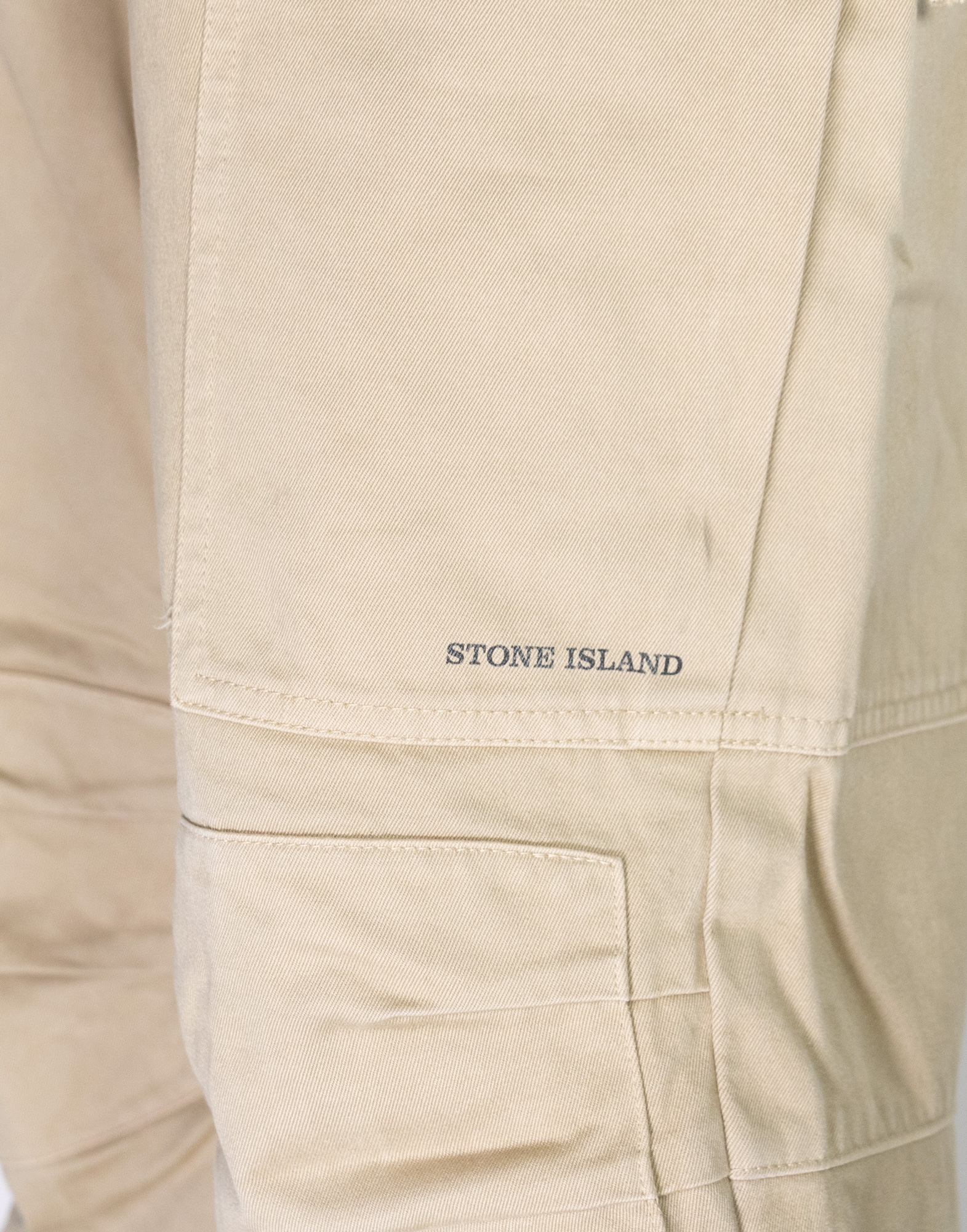 Stone Island - Pantaloni in cotone modello cargo