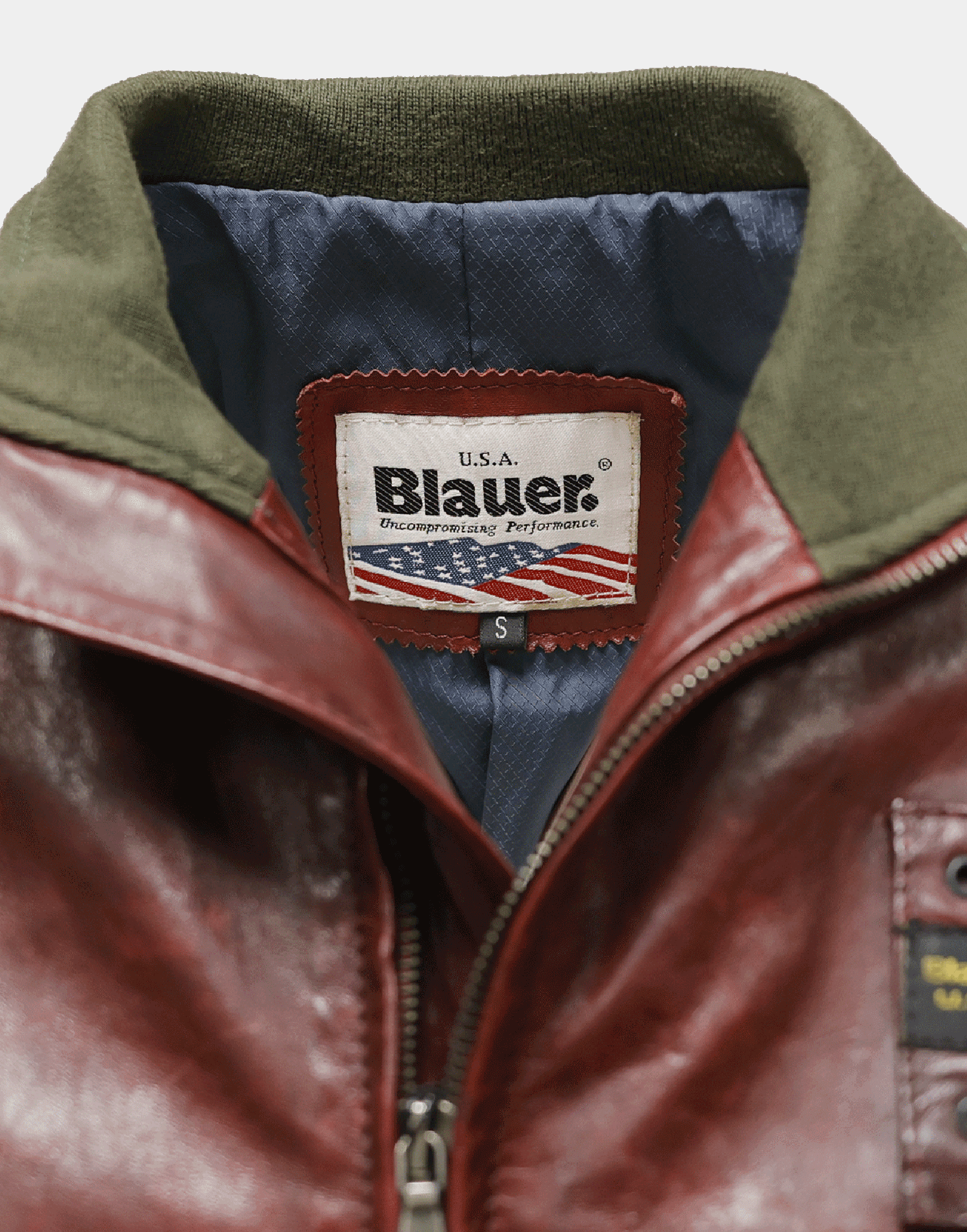 giubbotto da donna bordeaux in pelle degli anni '80 modello bomber