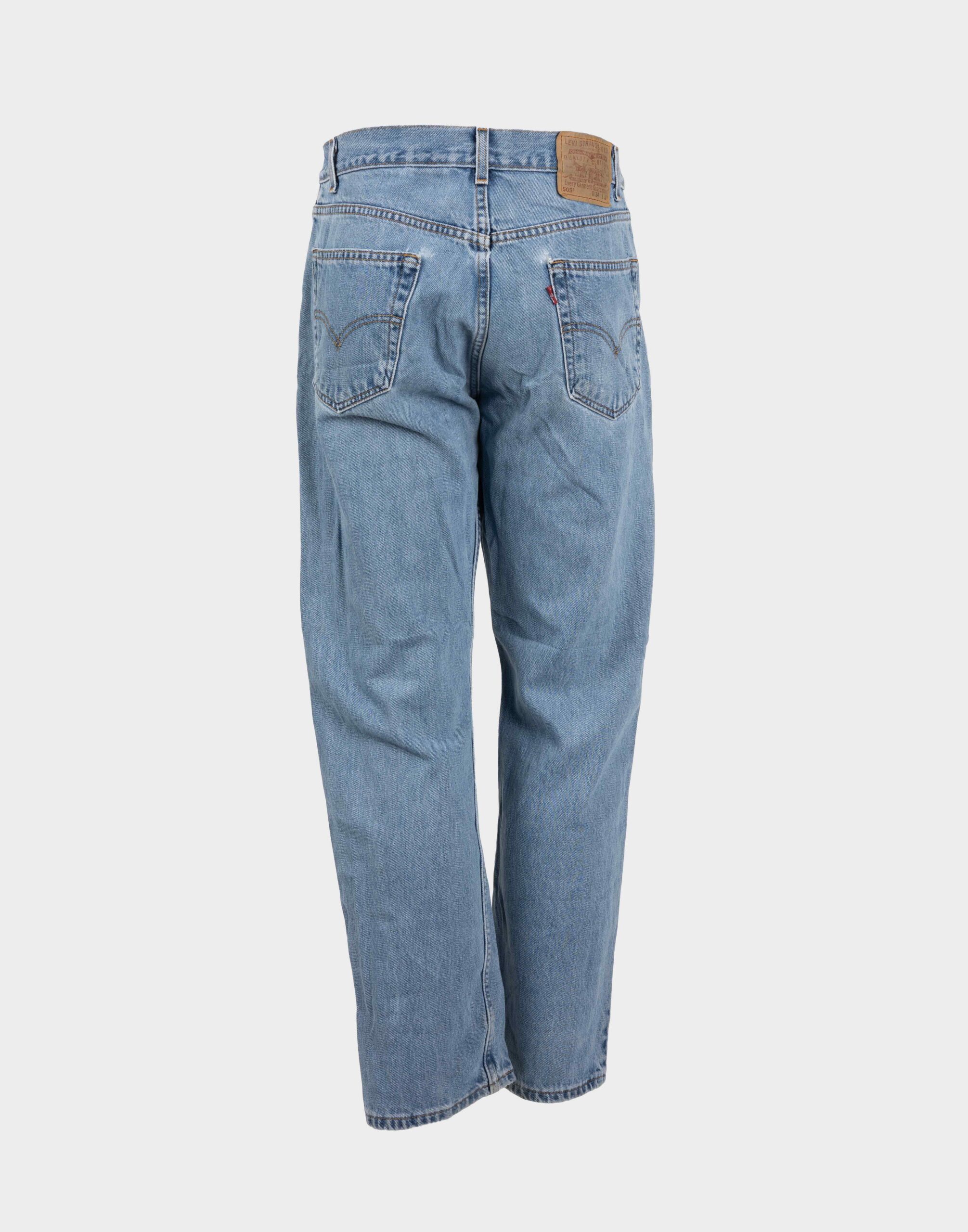 Men's high-waisted light denim pants by Levi's, model 505.