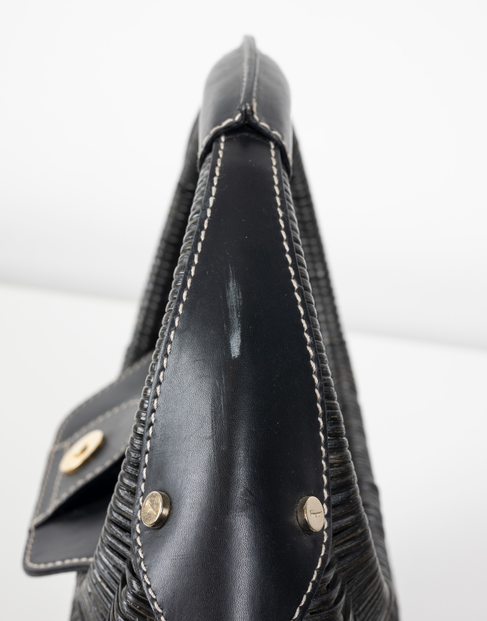 Salvatore Ferragamo - Borsa in rattan nera - immagine 6
