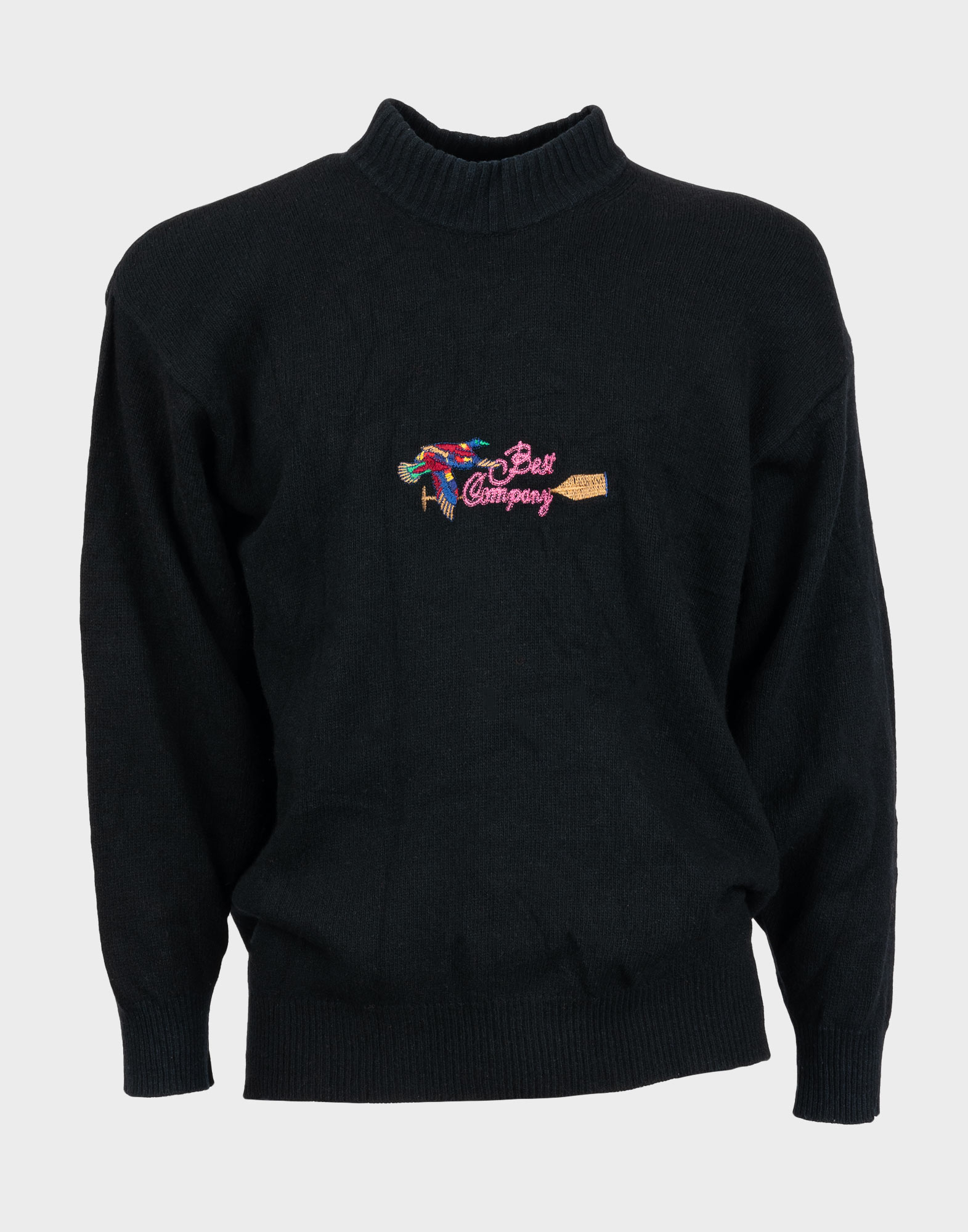 maglione nero a collo alto best company con logo ricamato sul davanti