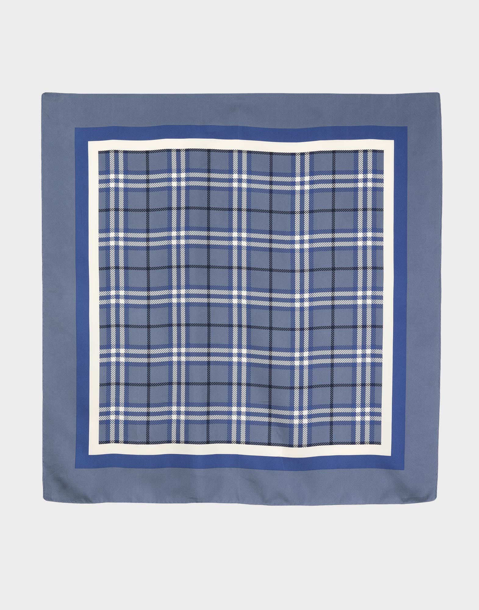 foulard quadrato in seta blu con fantasia tartan bianca e nera