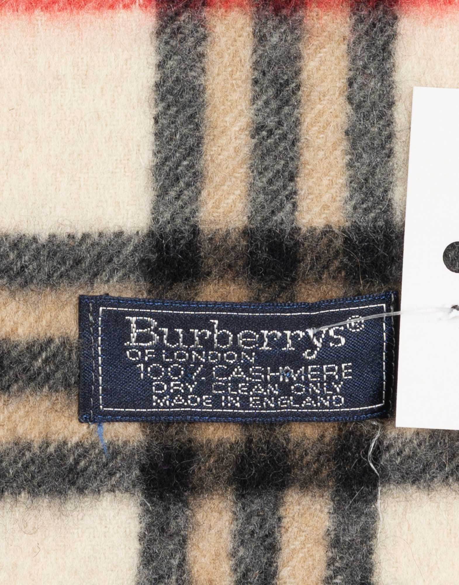 Burberry - Sciarpa tartan in cashmere - immagine 3