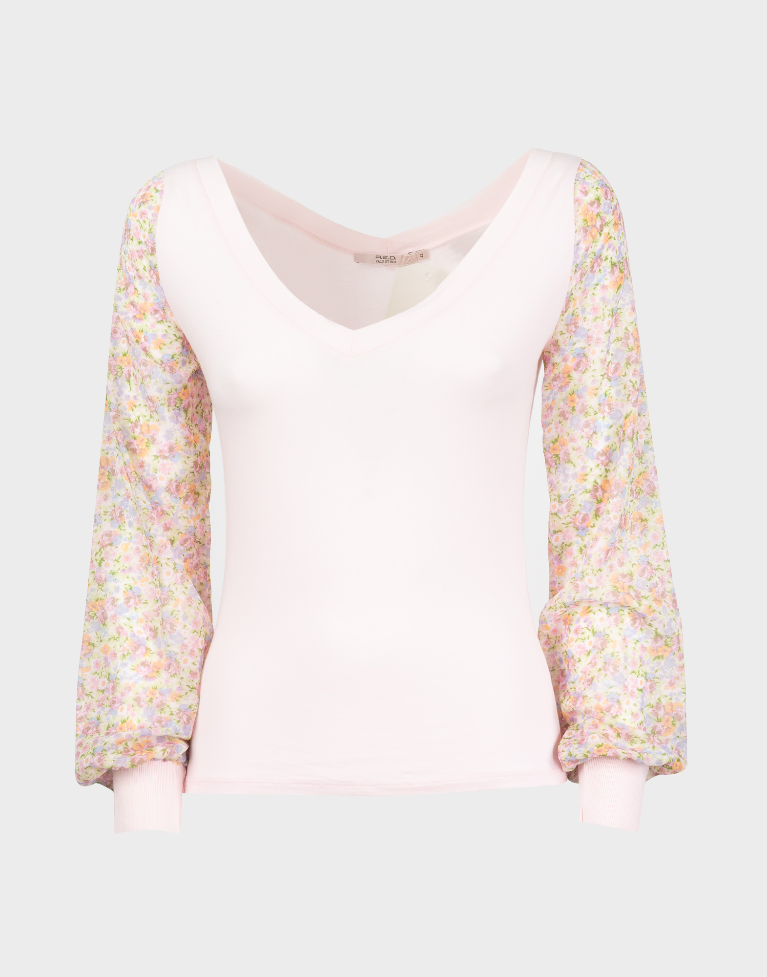 t-shirt rosa da donna a maniche lunghe con scollo a v, fantasia floreale sulle maniche