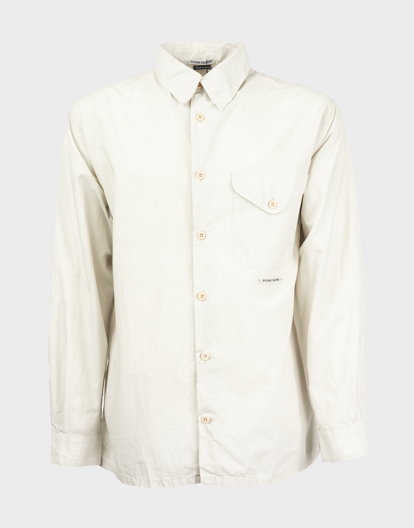 grey stone island men's shirt with long sleeves, front fastening with beige buttons and breast pocket