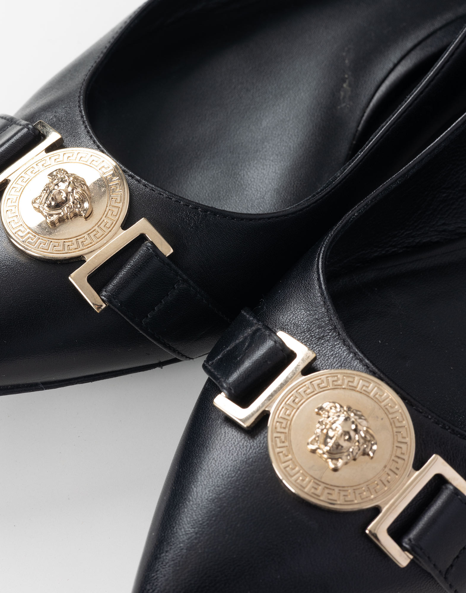 Versace - Ballerine nere in pelle - immagine 6