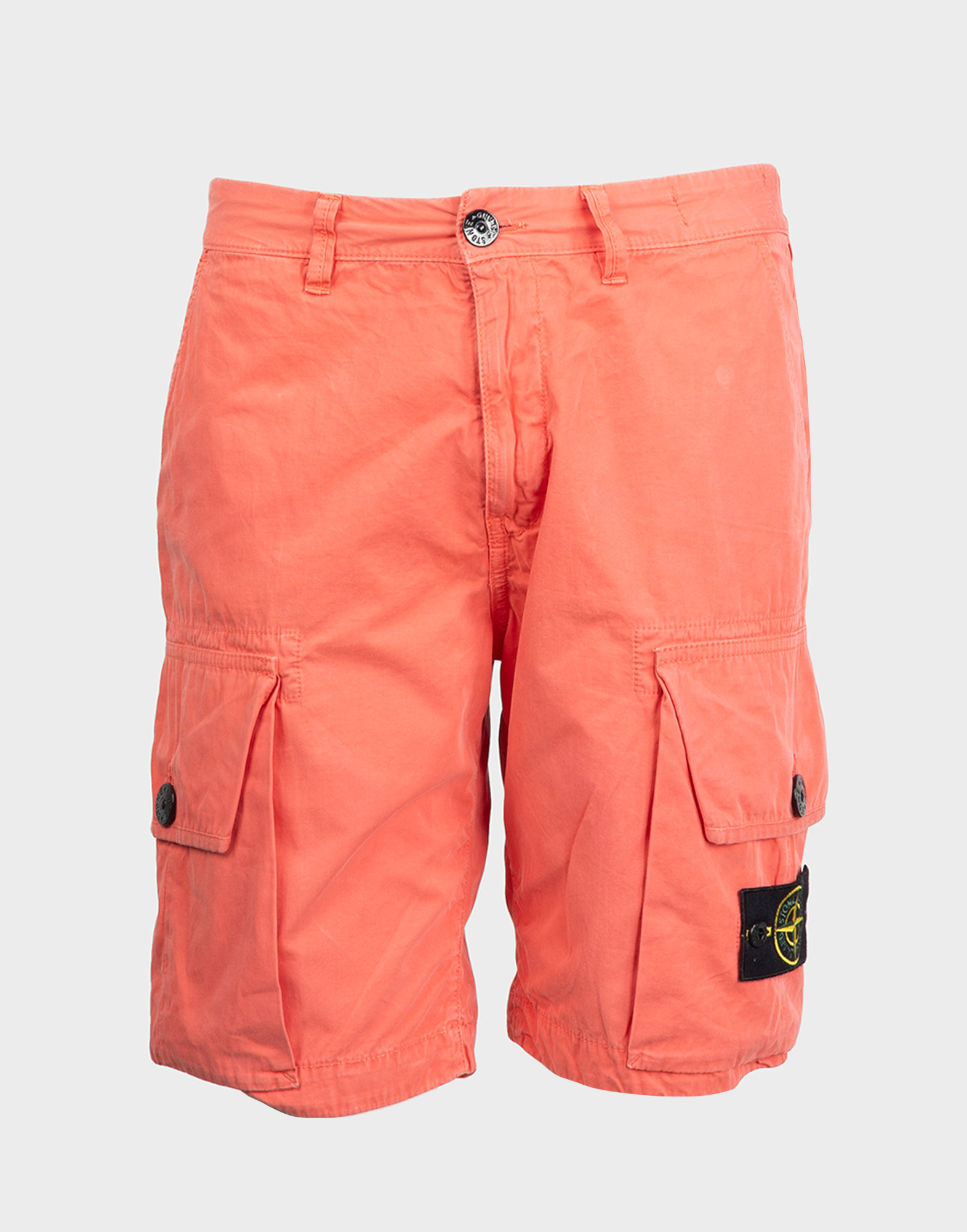 bermuda da uomo stone island colore pesca con due tasconi sulle gambe