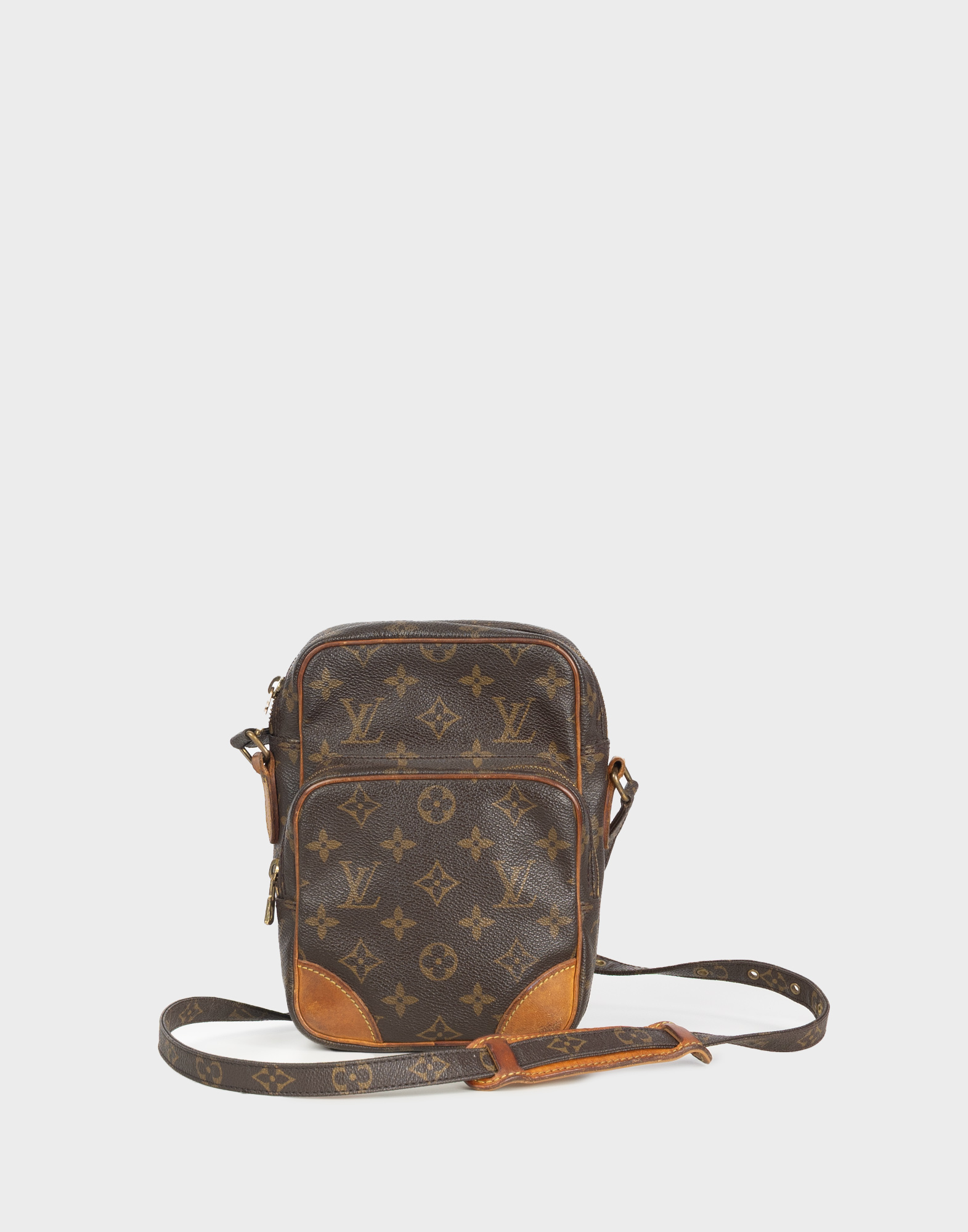 borsello da uomo marrone in pelle con monogramma LV di colore beige, tracolla beige regolabile, tasca frontale
