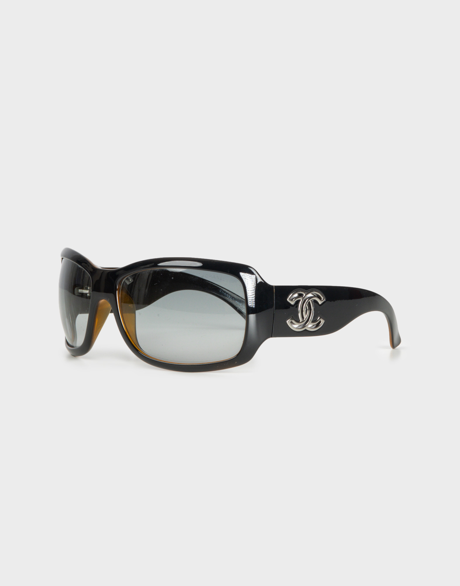 Chanel - Occhiali da sole neri - immagine 2