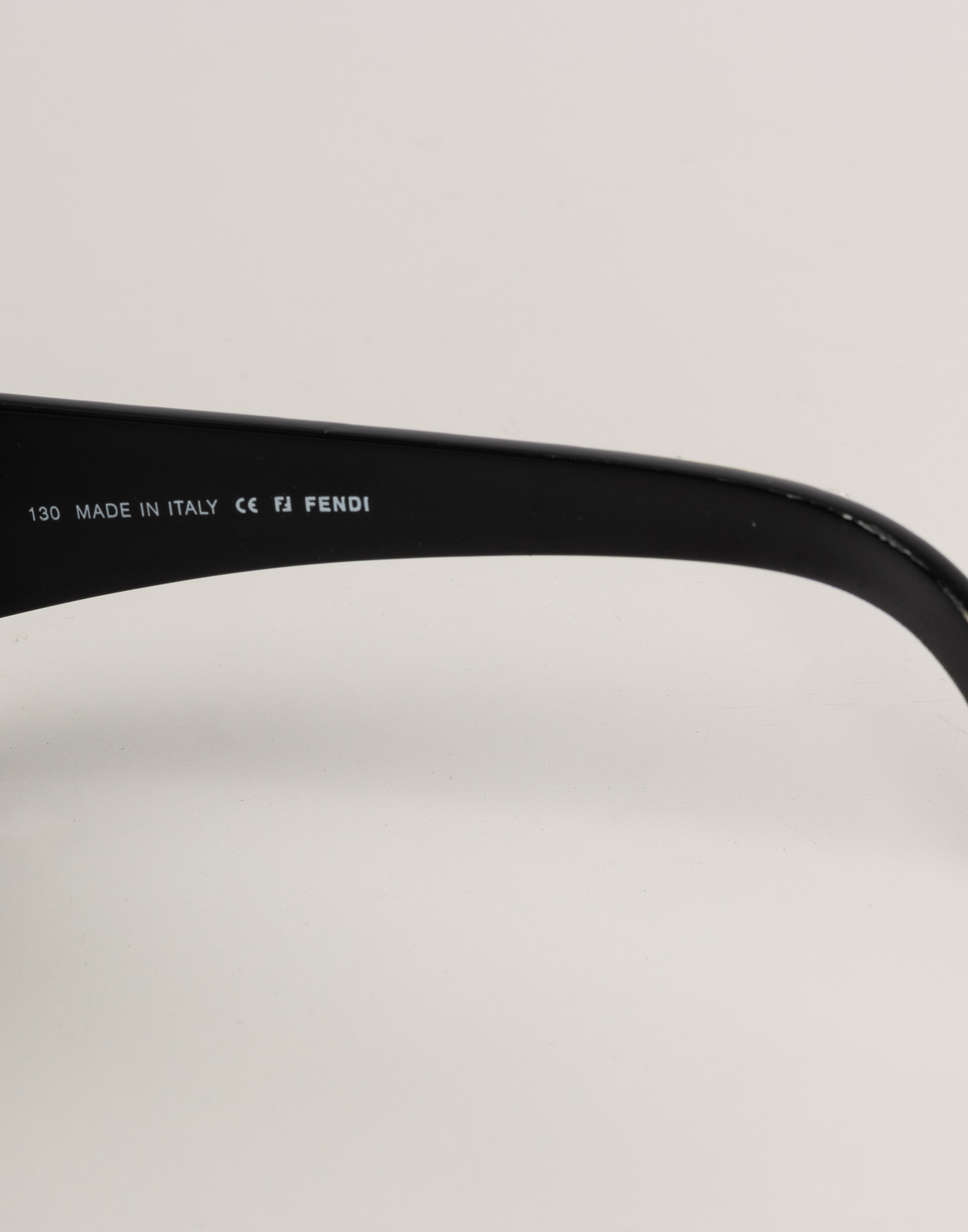 Fendi y2k black logoed sunglasses | Millesime Collection