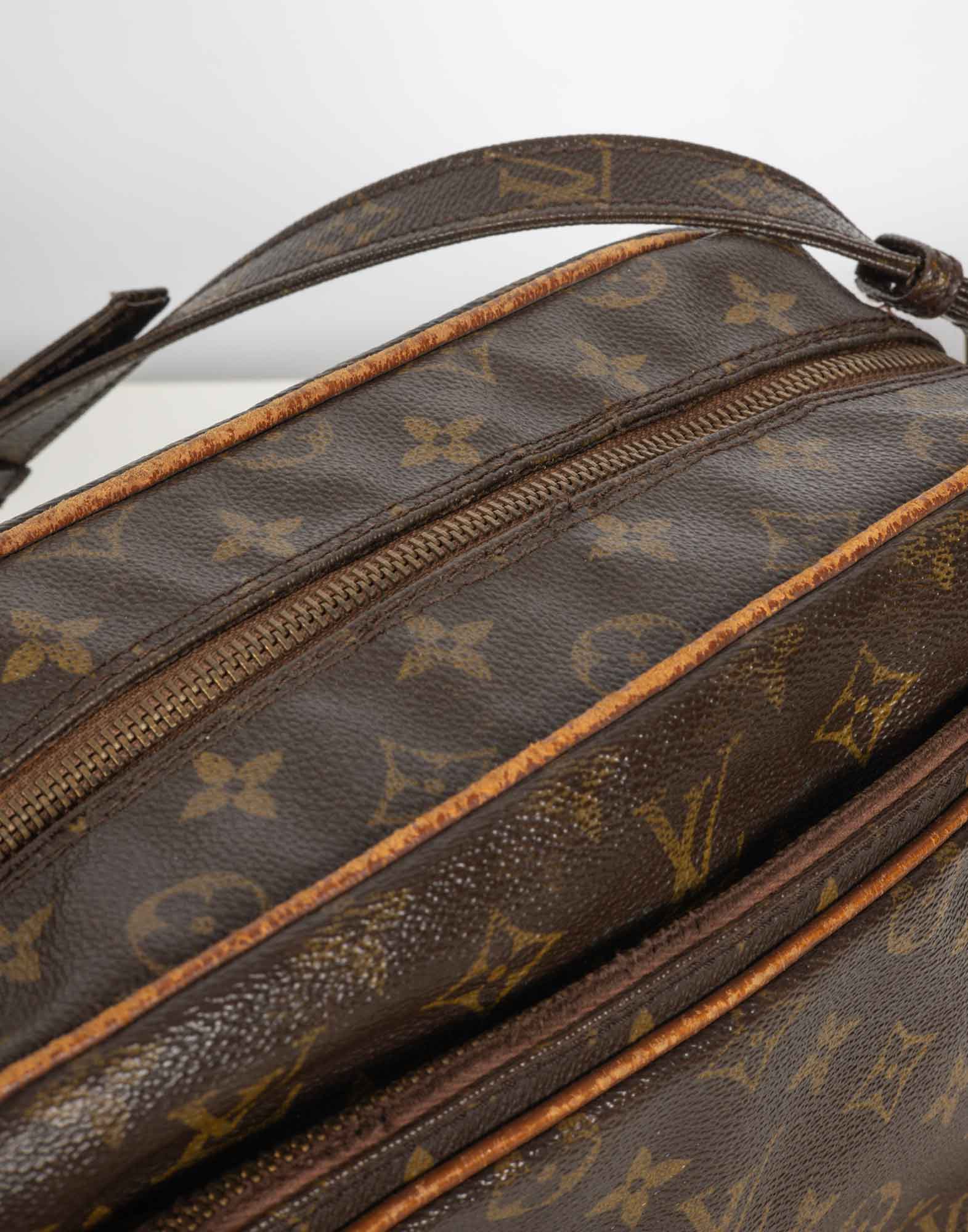 Louis Vuitton - Borsa marrone in pelle a tracolla - immagine 7
