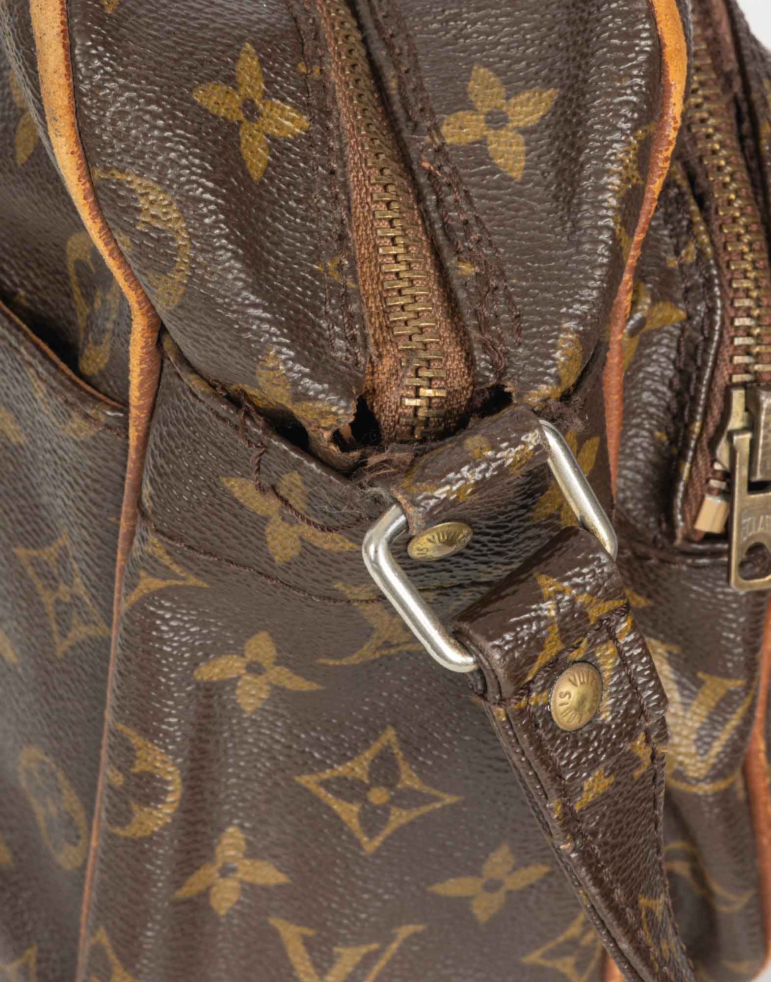 Louis Vuitton - Borsa marrone in pelle a tracolla - immagine 11