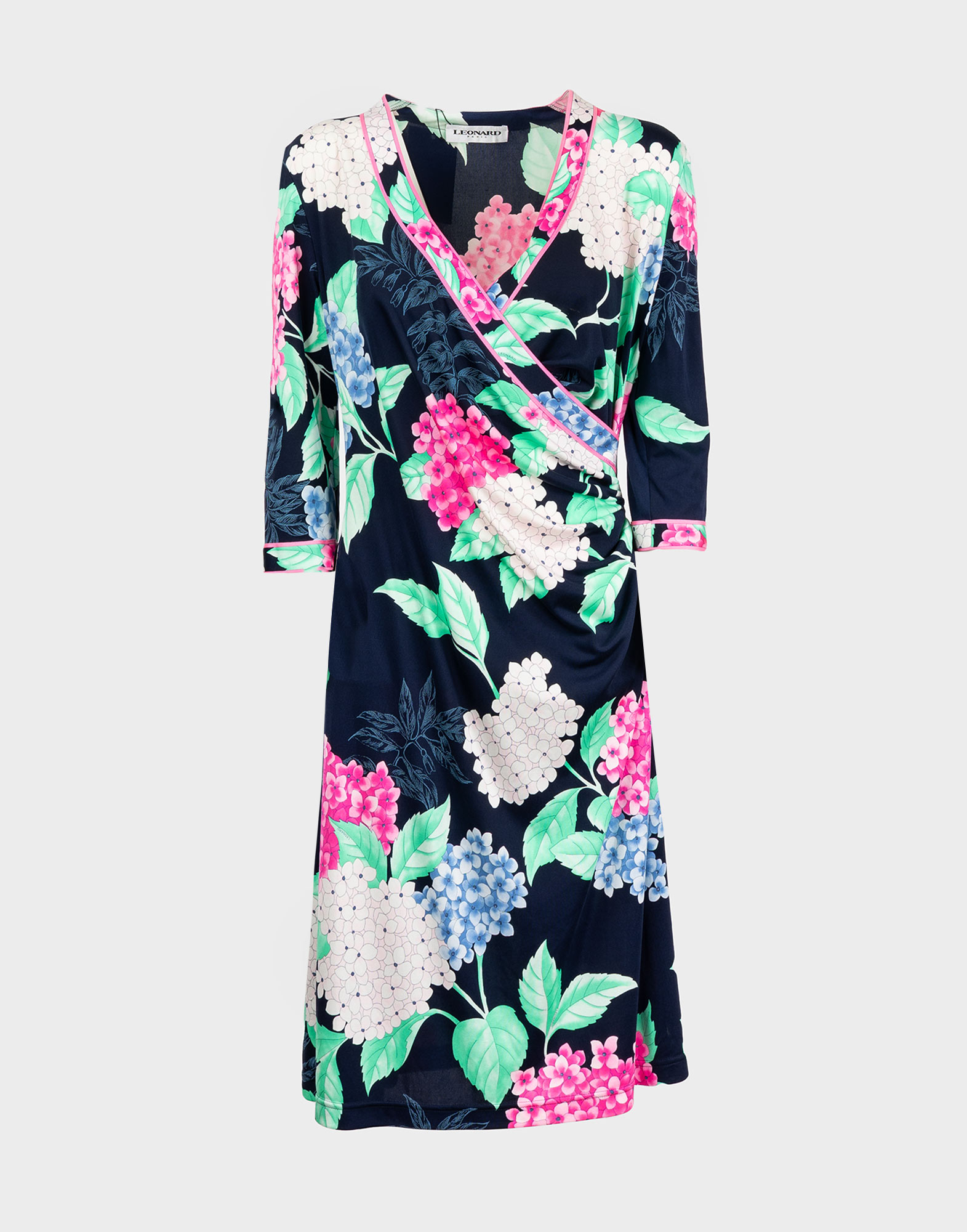 vestito blu da donna con fantasia floreale multicolore, allacciatura laterale, maniche a tre quarti, scollo a V