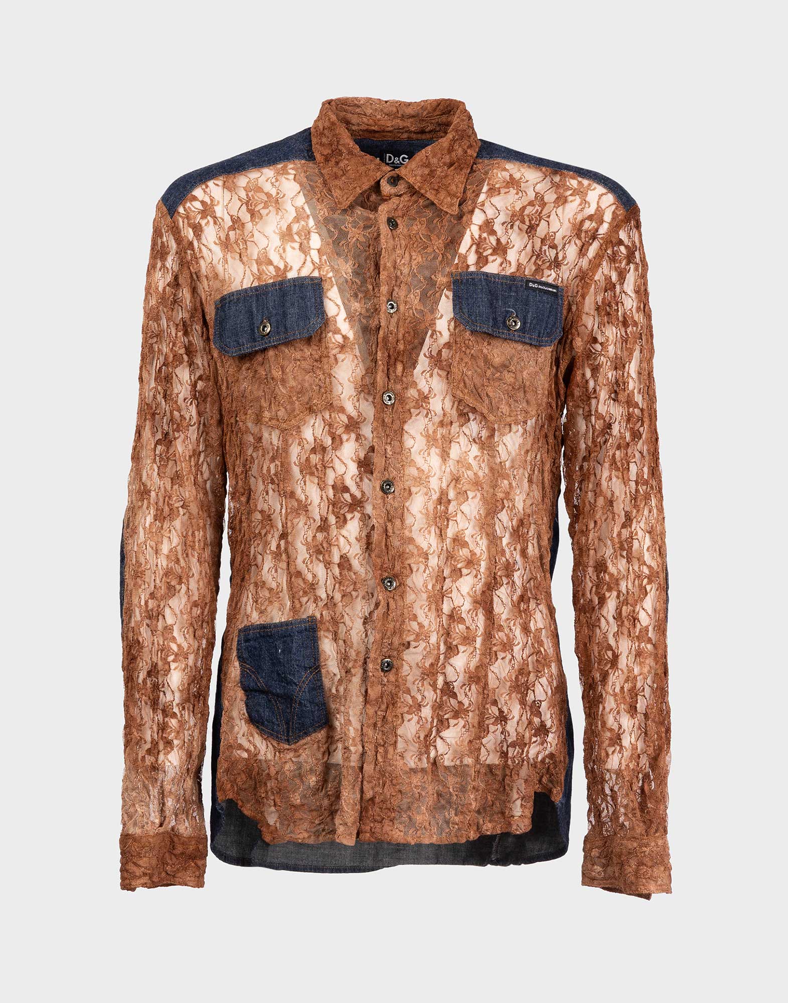 camicia da uomo in pizzo marrone trasparente con dettagli a contrasto in blu denim