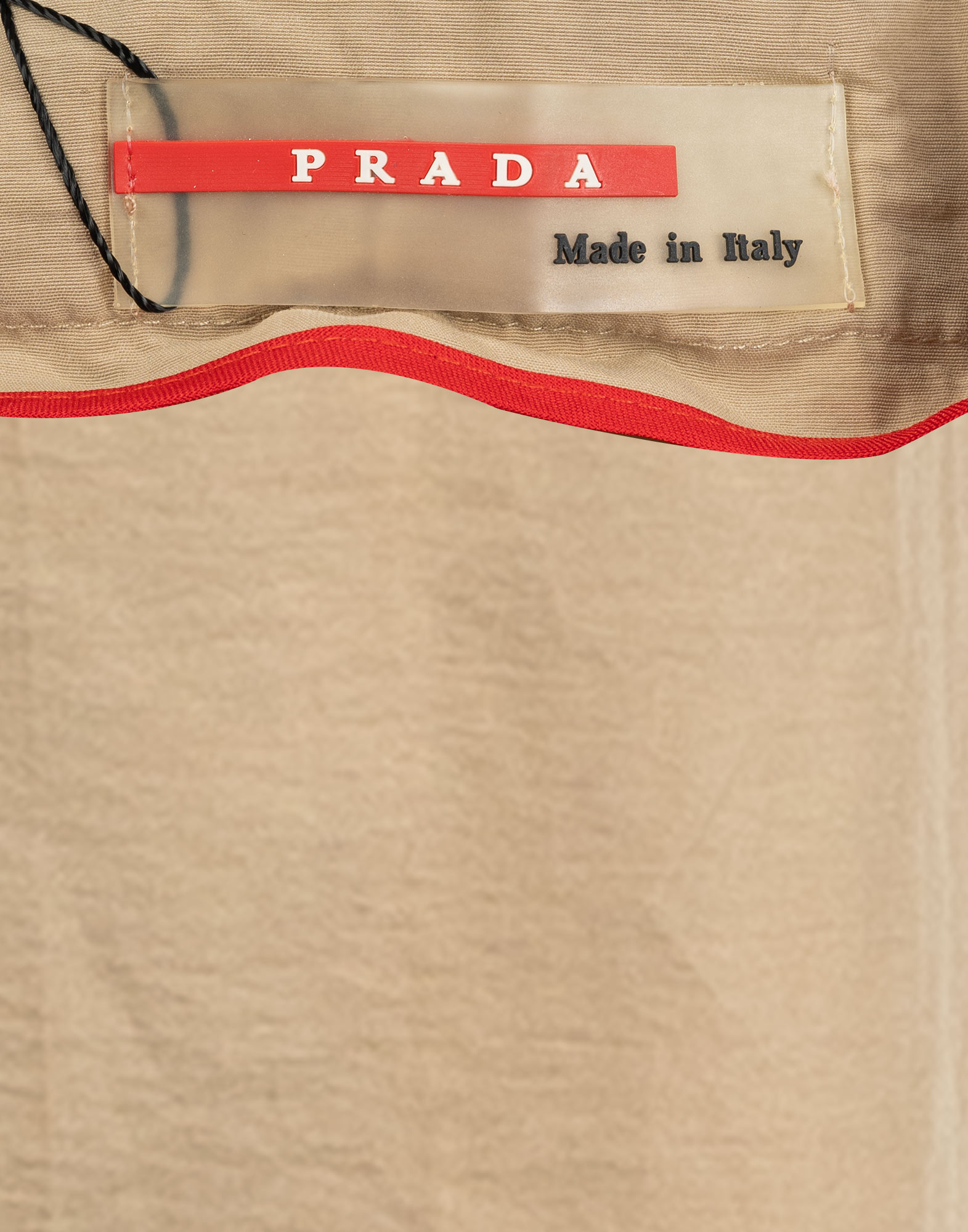 Prada - Pantaloni da uomo beige 'Linea Rossa' - immagine 3