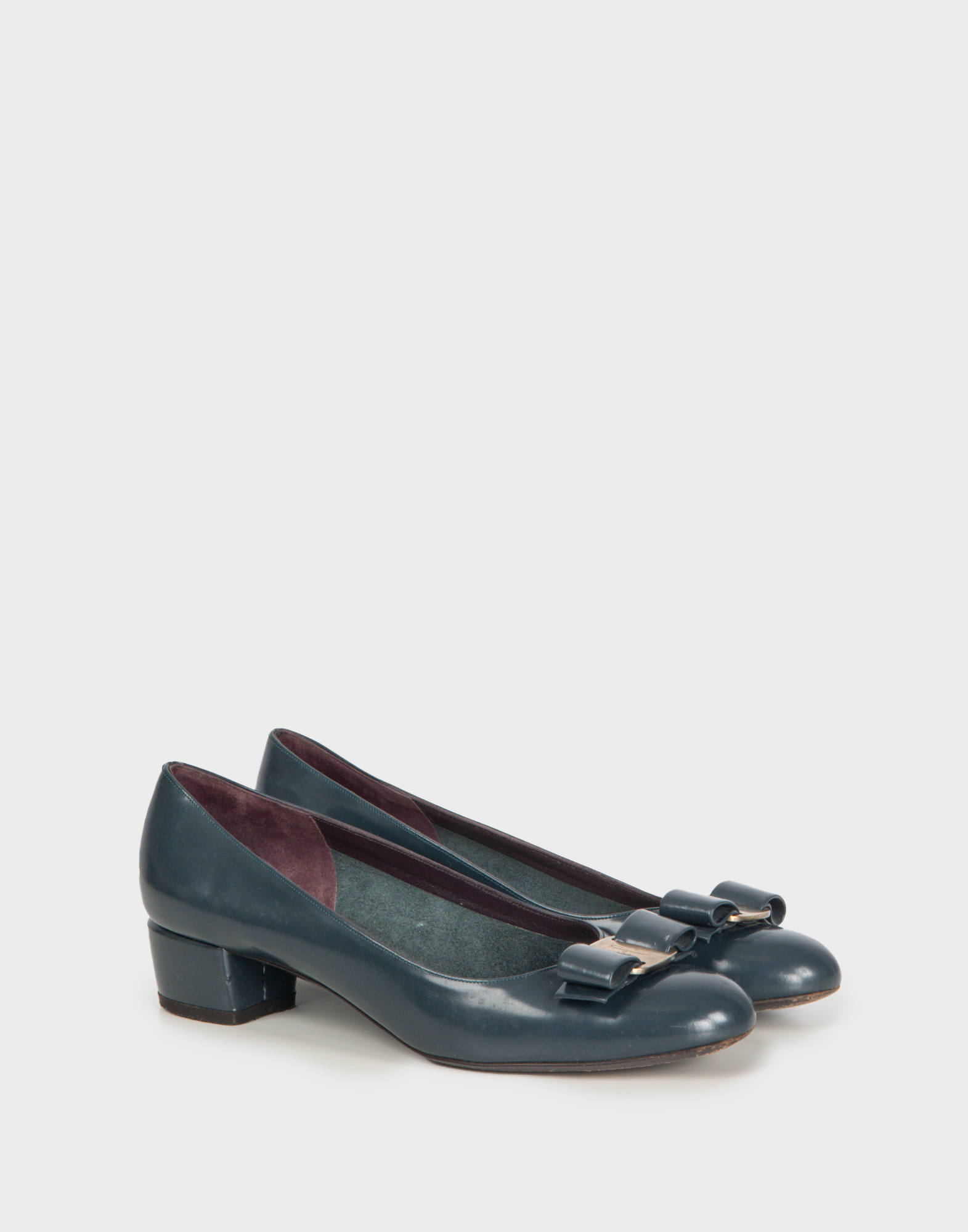 Salvatore Ferragamo - Decollete in pelle anni '80 con fiocco - immagine 2
