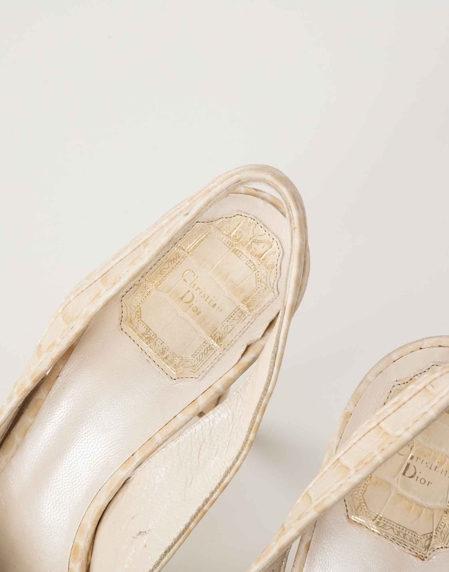 Christian Dior - Decollete beige in pelle con plateau - immagine 5