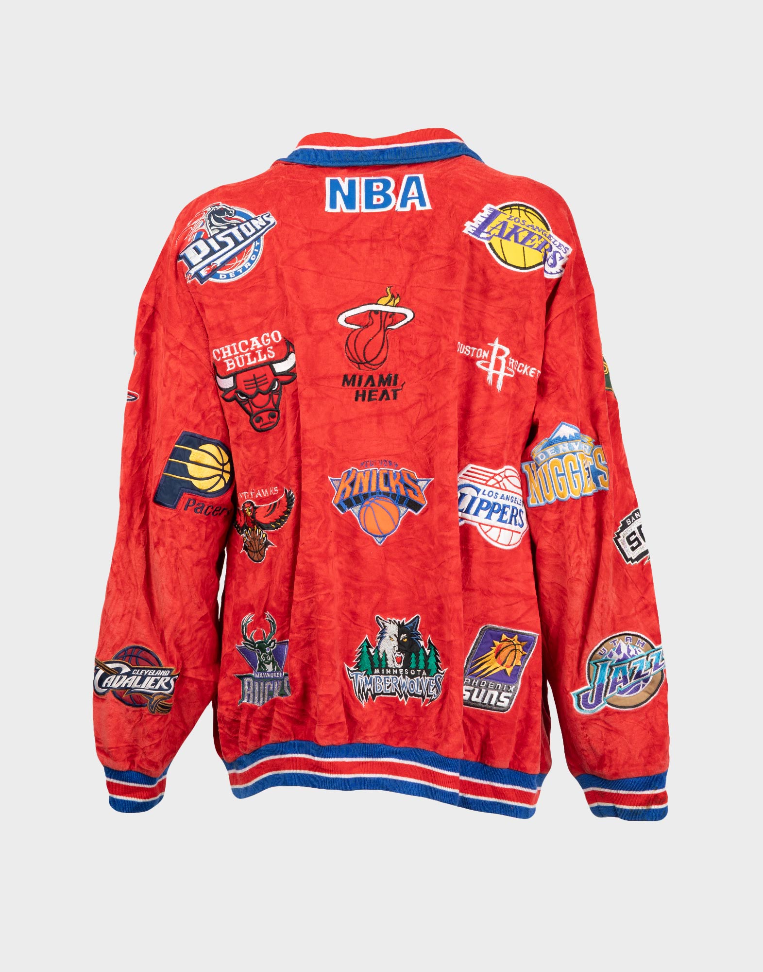 NBA - Felpa con zip rossa in velluto con patch  - immagine 2