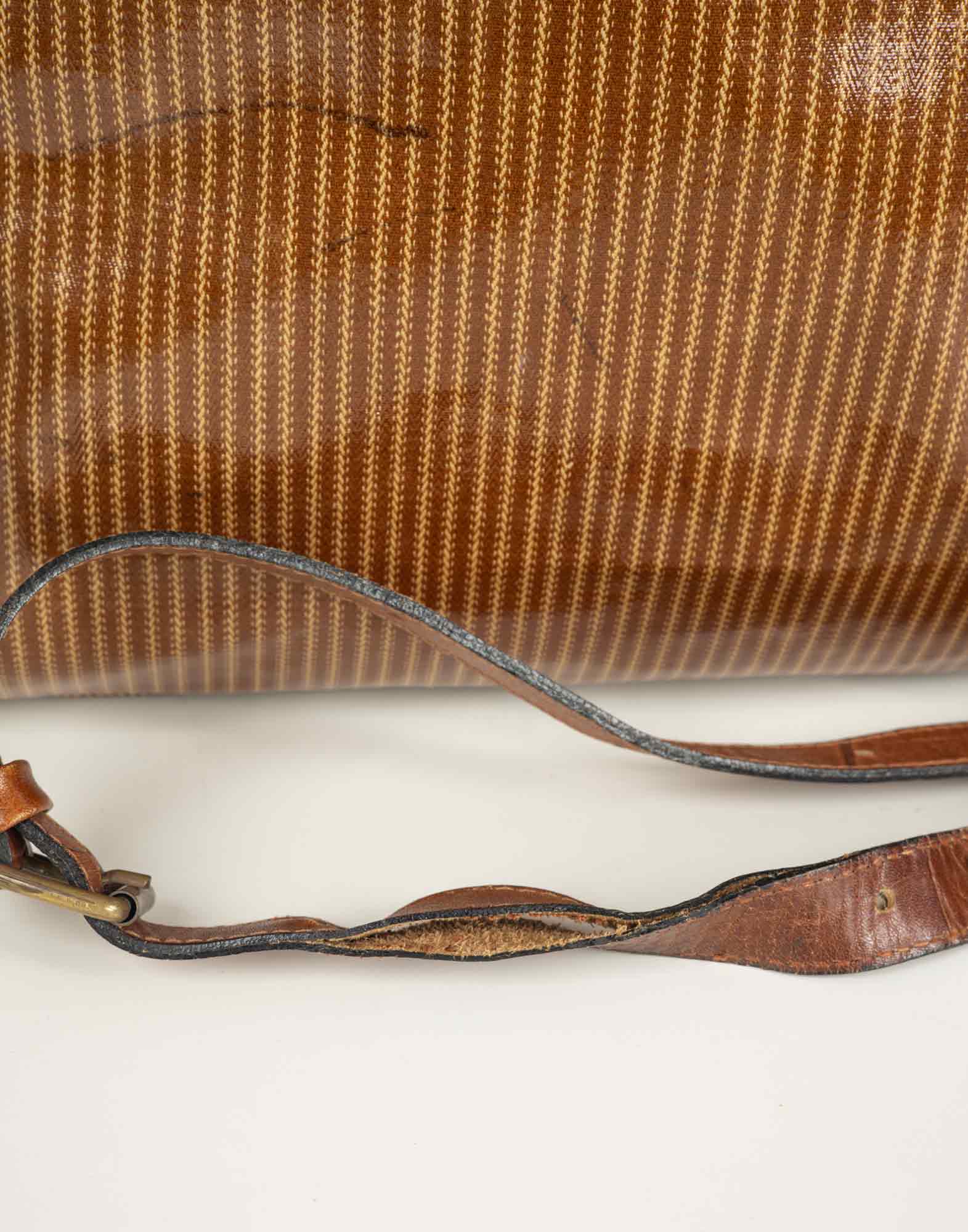Fendi - Borsa grande a tracolla anni '80 - immagine 8
