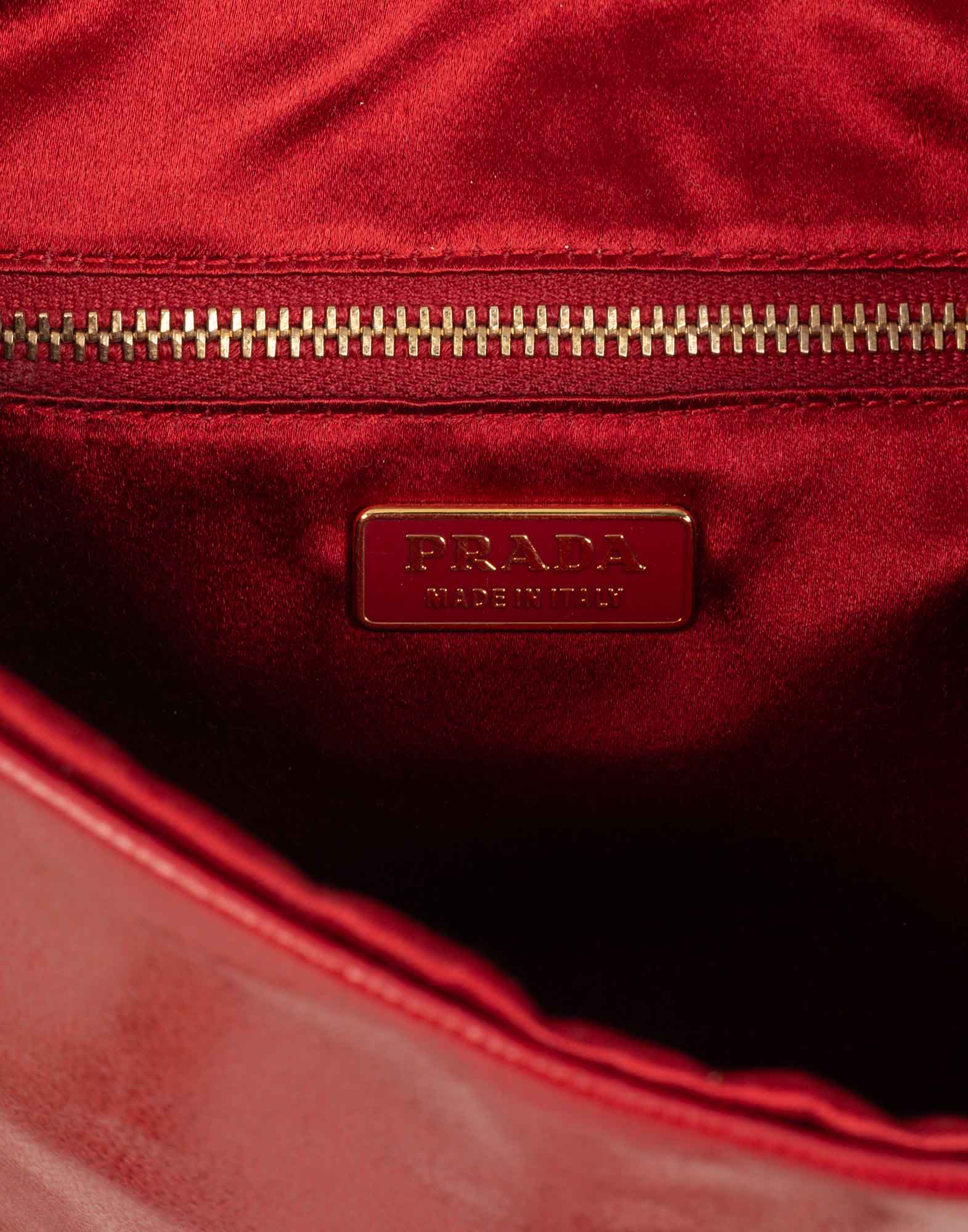 Prada - Borsetta rossa in pelle - immagine 9