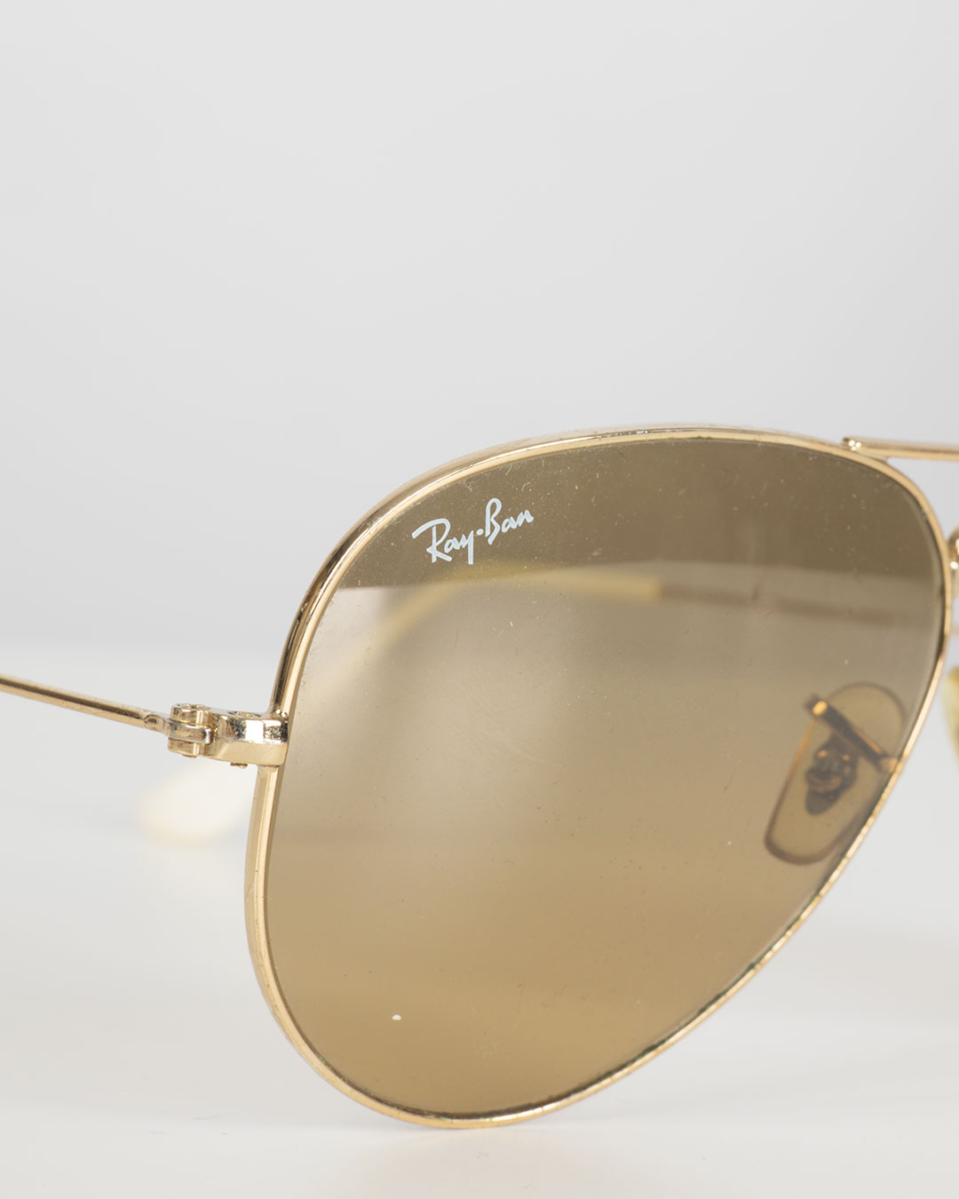 Ray-Ban - Occhiali da sole aviator dorati - immagine 4