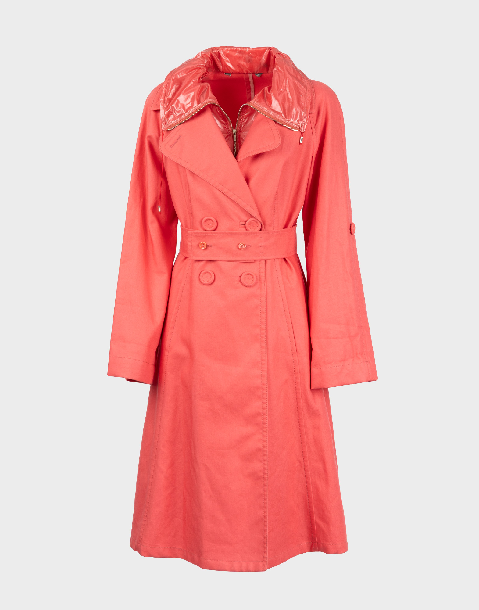 trench rosa sportmax di max mara doppiopetto, chiusura anteriore con bottoni in tessuto e piccola cintura in vita