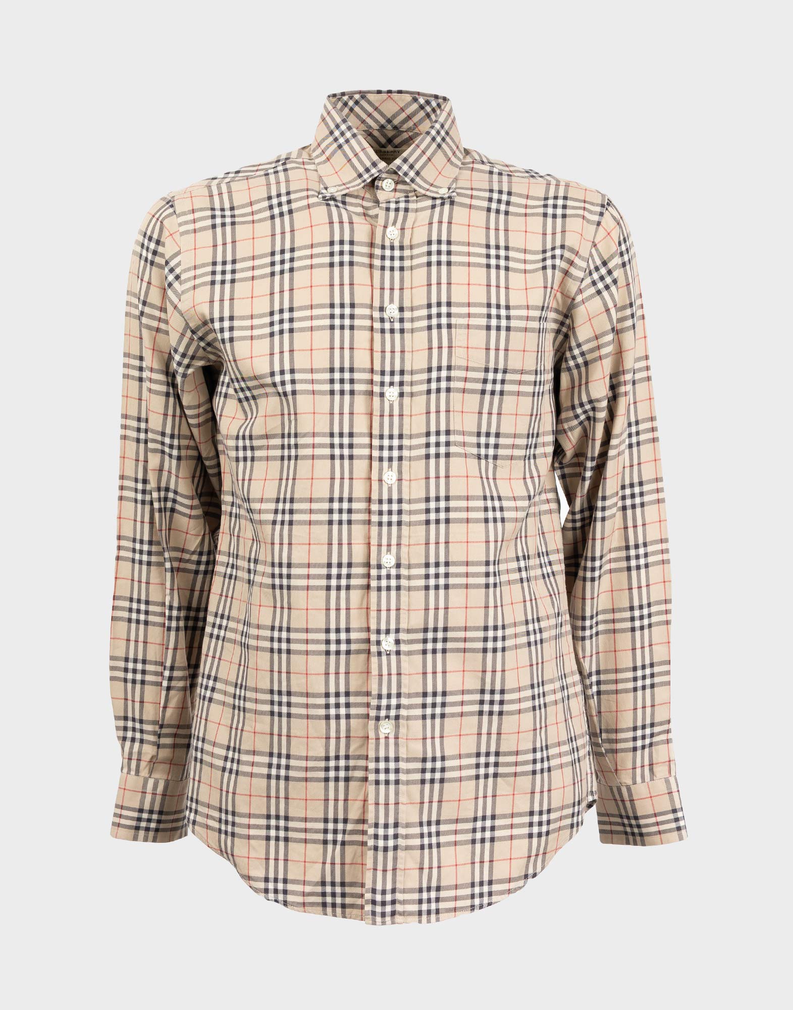 camicia da uomo a maniche lunghe con la classica fantasia a check nera e rossa, chiusura anteriore con bottoni in madreperla